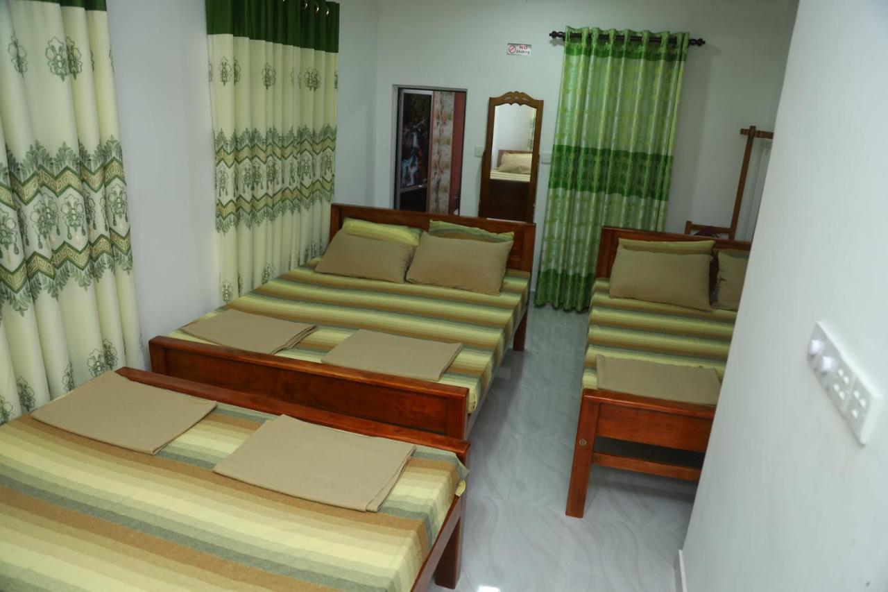 Forest View Home Stay Anuradhapura Esterno foto
