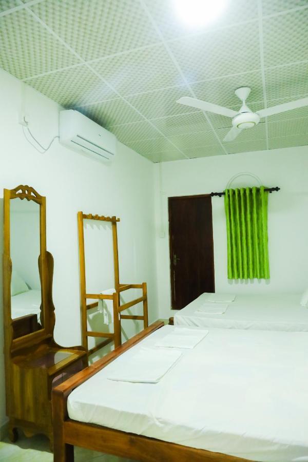 Forest View Home Stay Anuradhapura Esterno foto